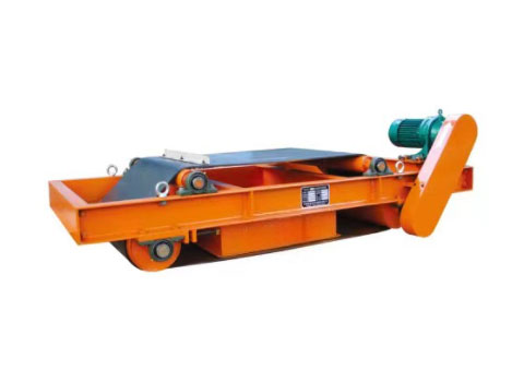 Suspended self-unloading permanent magnet separator