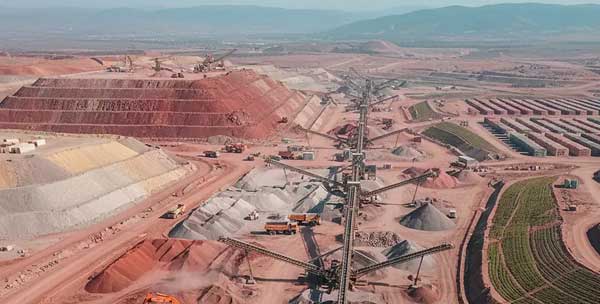 Iron tailings reprocessing and recycling technology